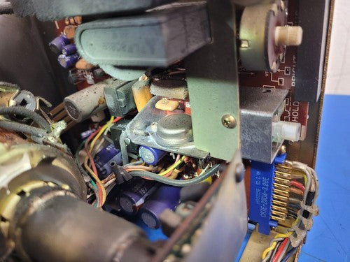 Matsushita CRT Monitor TR-9DK1 A61L-0001-0072 TBM81888 230BTB31 Unit B