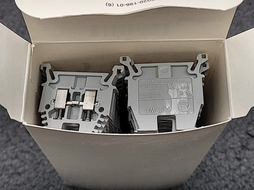Allen Bradley 1492-W4 Terminal Blocks Feed Through Space Saver Lot of 50
