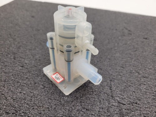 AMAT Furon High Purity Valve 1106124 CVD2-F88 NC 1/2"  Pneumatically Actuated