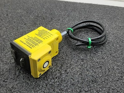 Banner Q45ULIU64ACR Ultrasonic Proximity Sensor 15-24V DC Analog Output