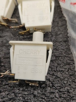 Industrial Electrical Switch Lot Toggle Rocker Micro 15A 125VAC Carling Cherry