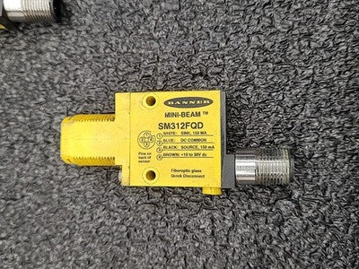 Banner Engineering SM312DQD SM312FQD SM312CV2 Photoelectric Sensors Lot