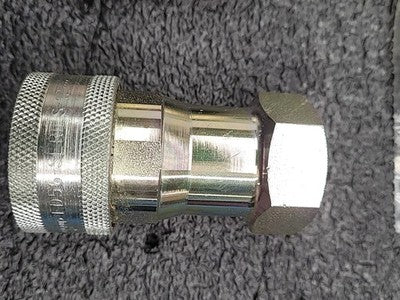 Eaton Aeroquip Hydraulic Quick Connect Coupling Fitting 5602810S 56021212S Lot