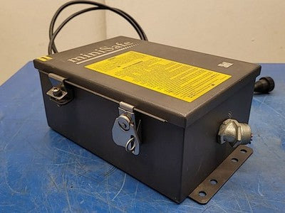 STI miniSafe Safety Light Curtain Controller MS4308 42268-02 with Cables