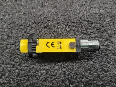Banner MINI-BEAM SM312CV / SM312CV2 Convergent Mode Photoelectric Sensor