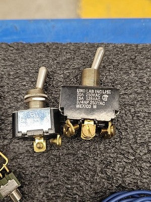 Industrial Electrical Switch Lot Toggle Rocker Micro 15A 125VAC Carling Cherry