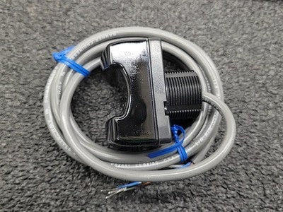 Banner OTBVP6 Optical Touch Button Sensor PNP Momentary Switch 28589