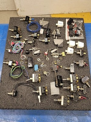 Industrial Electrical Switch Lot Toggle Rocker Micro 15A 125VAC Carling Cherry