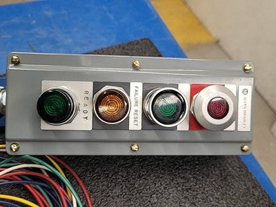 Allen Bradley Industrial Control  4 Button Pushbutton Panel Console E-Stop
