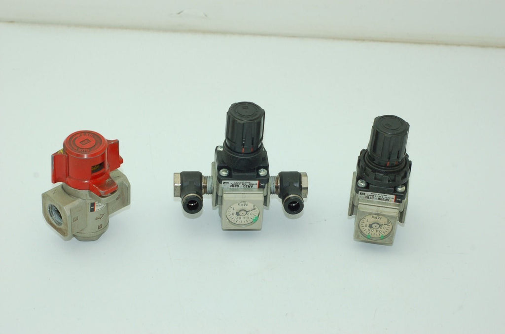 LOT SMC Pneumatic Regulators, Cut-Off Valves, AR20-02BE, AR20K-01BE, VH830-N03-Z