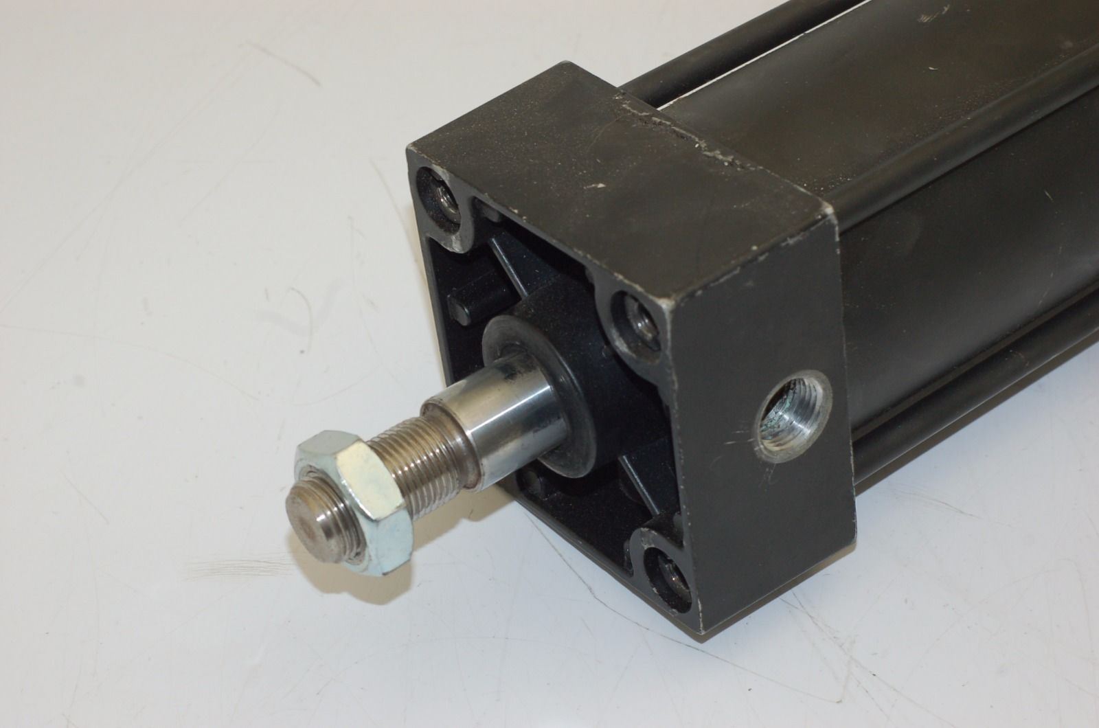 Parker HD242719 UCU16C Series P Pneumatic Cylinder 3.62" Bore 21" Stroke 150 PSI