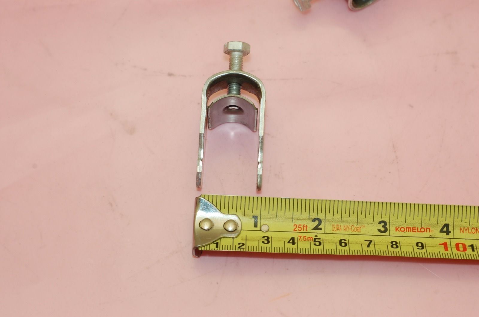 One-Piece Strut Clamps, 20mm - Lot of 50