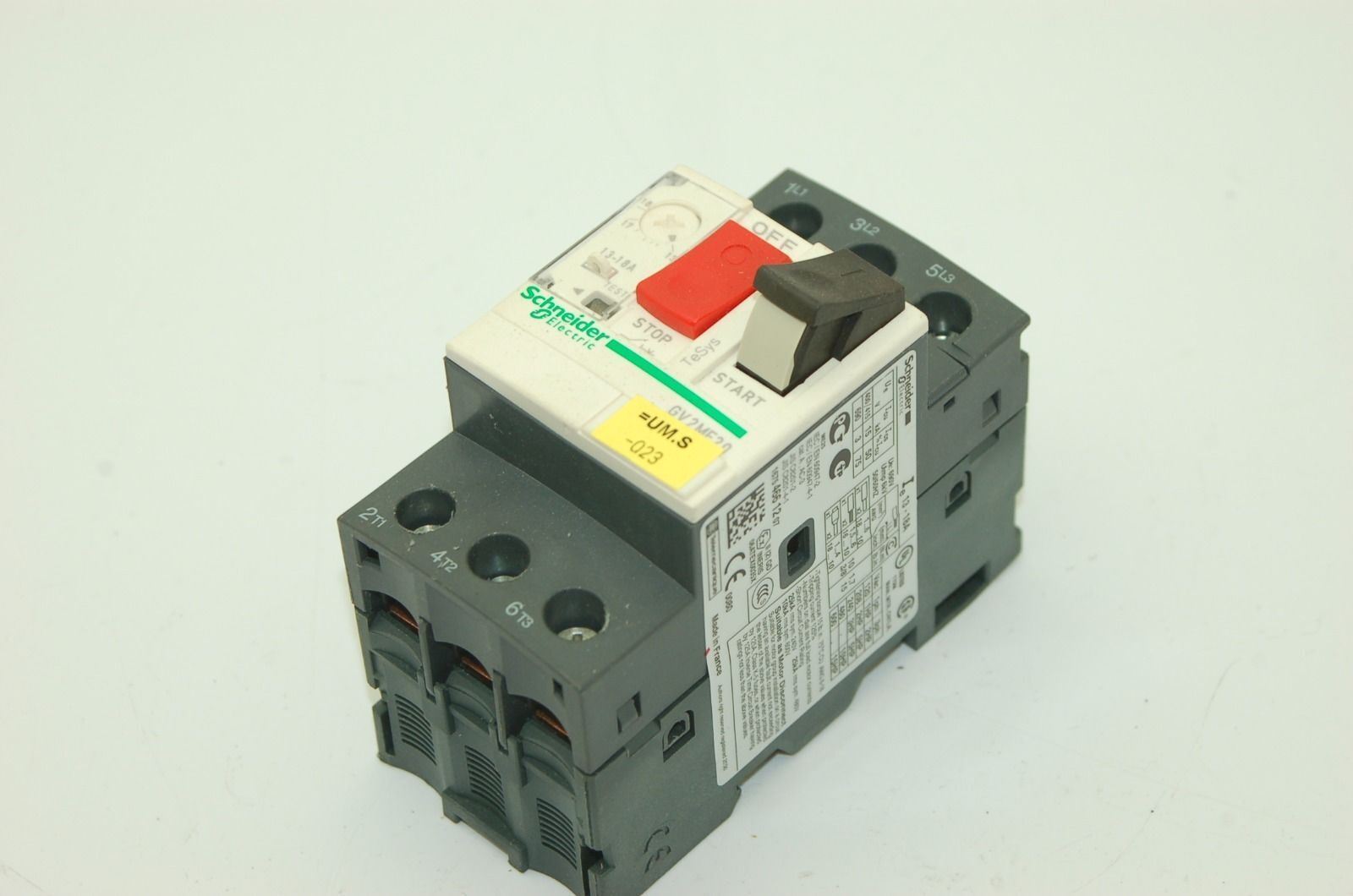Schneider Electric GV2ME20 Manual Motor Starter, 690V, 18A, 1PH/3PH, 50/60Hz