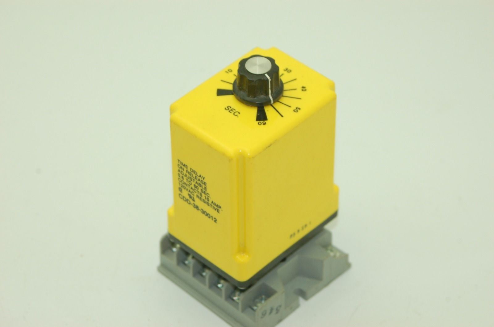 AMF Potter & Brumfield CDD-38-30012 Time Delay Relay w/ Holder