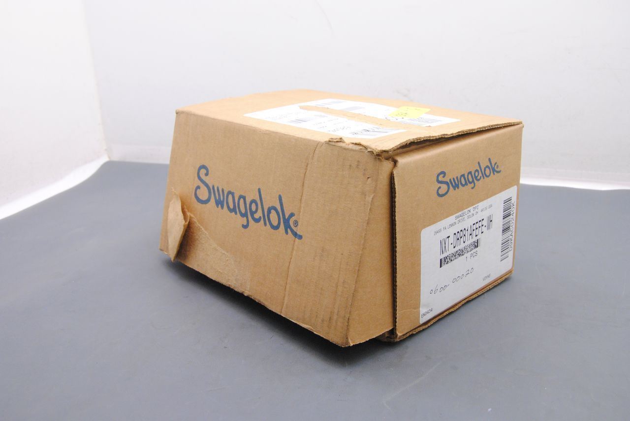 Swagelok NXT-DRP81AFEFE-WH 1/2" Flare Ends Manual Actuator - New in Box