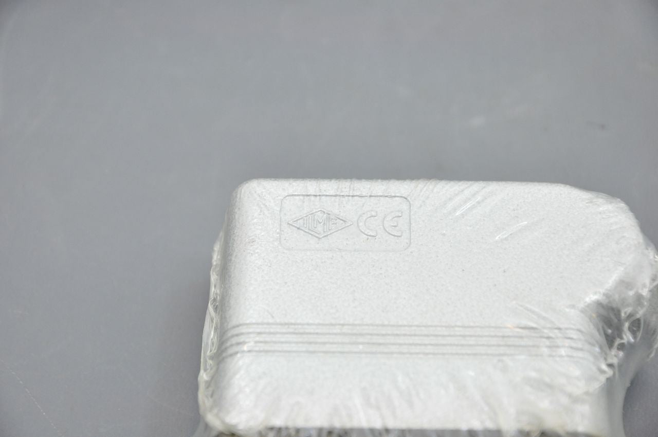 ILME IP65 2.5 Inches x 1.25 Inches Connector Housing Lot Of 4 NEW