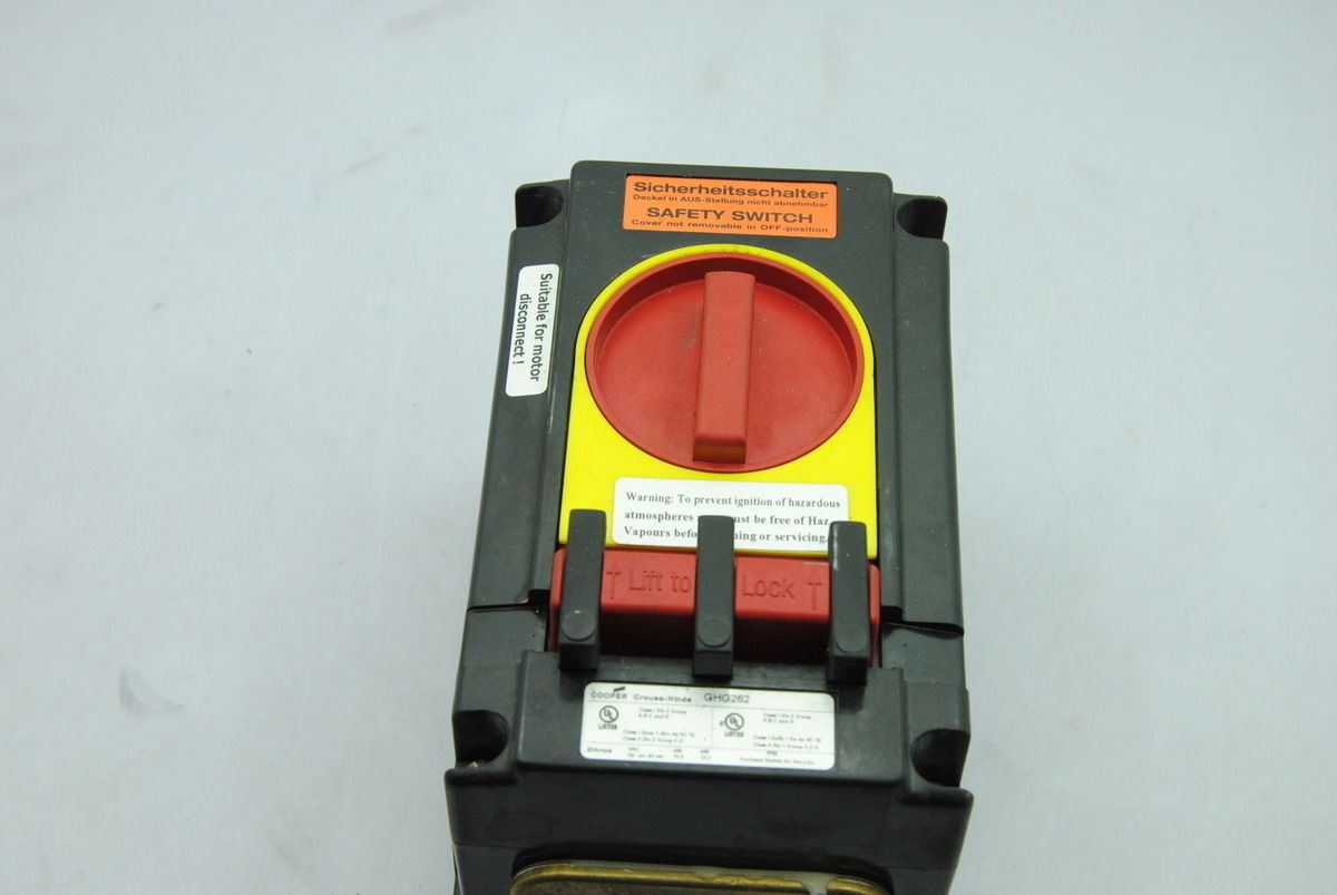 Cooper Crouse-Hinds Explosion Proof Protected Disconnect Switch GHG262 20A 14HP