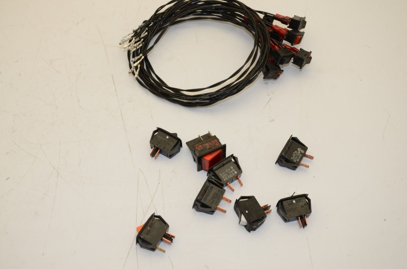 Tyco, SoLiCo, Carling & Marquardt Panel Rocker Switches & Indicators - Lot of 16