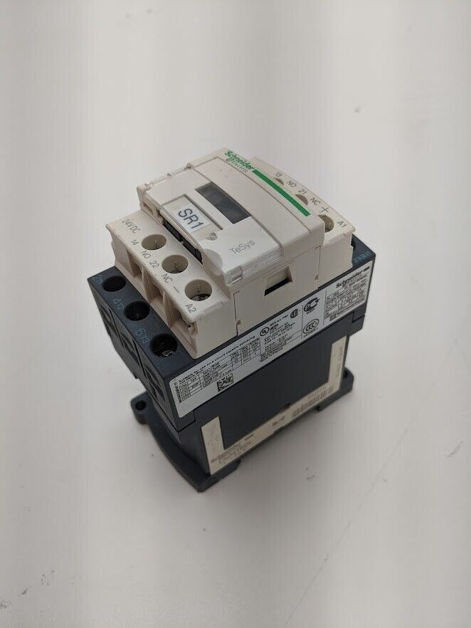 Schneider LC1D12BD Contactor Manual Motor Control 200-600V 3-Pole 24VDC Coil