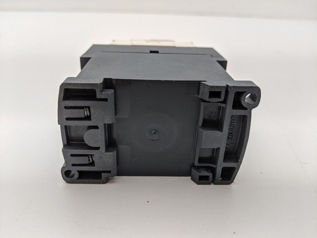 Schneider LC1D12BD Contactor Manual Motor Control 200-600V 3-Pole 24VDC Coil