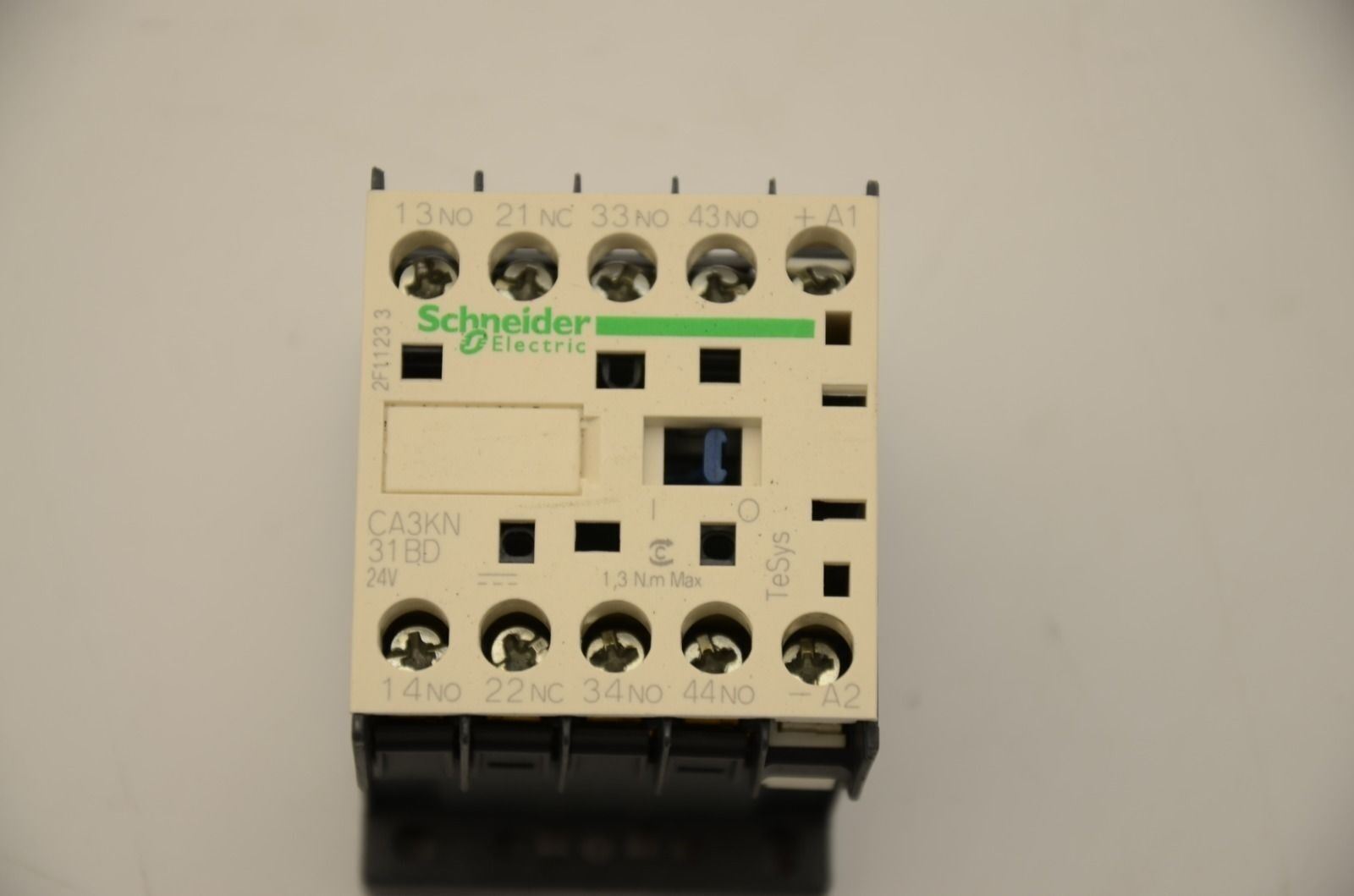 Schneider Electric CA3KN-31BD Control Relay