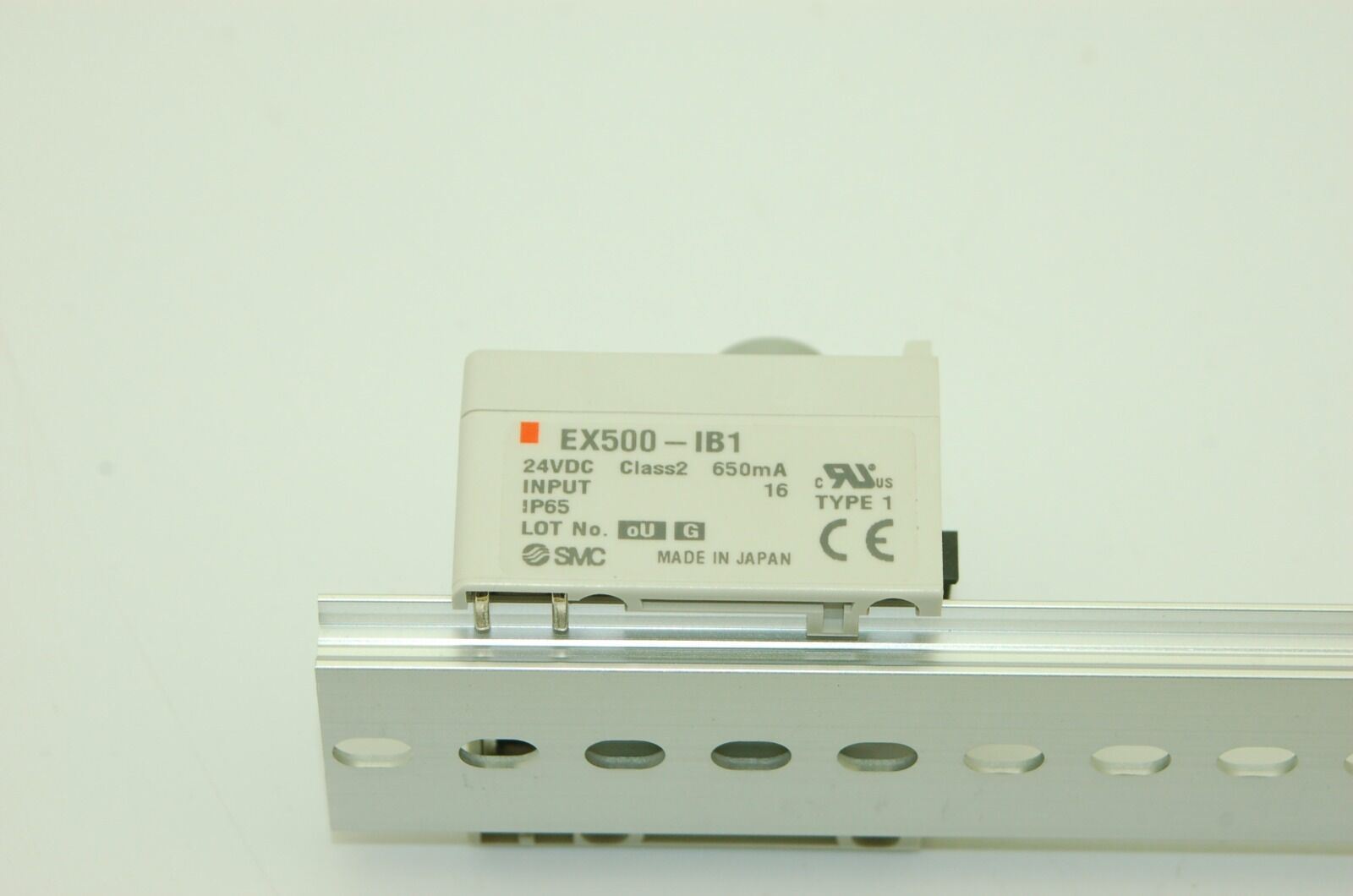 SMC EX500-IB1 Input Manifold Unit w/ EX500-EB1 End Block, 185.5mm Rail