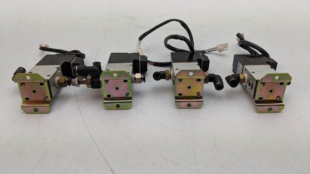 Koganei SV200E1-11-L-SR 24VDC Vacuum Valve 6mm Connectors -14PSI - Lot of 4