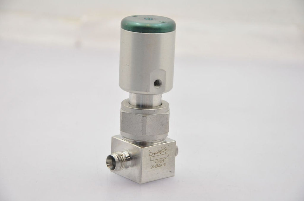 Swagelok SS-BNS4-0 High-Purity Bellows-Sealed Valve 1/4"Tube Fitting No Actuator