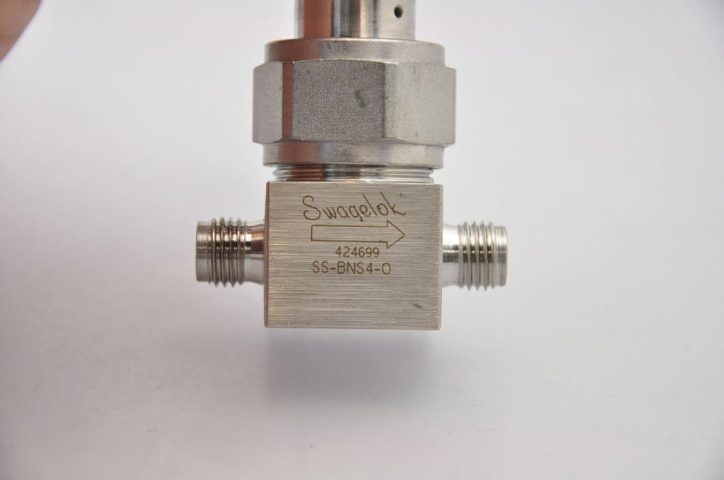 Swagelok SS-BNS4-0 High-Purity Bellows-Sealed Valve 1/4"Tube Fitting No Actuator