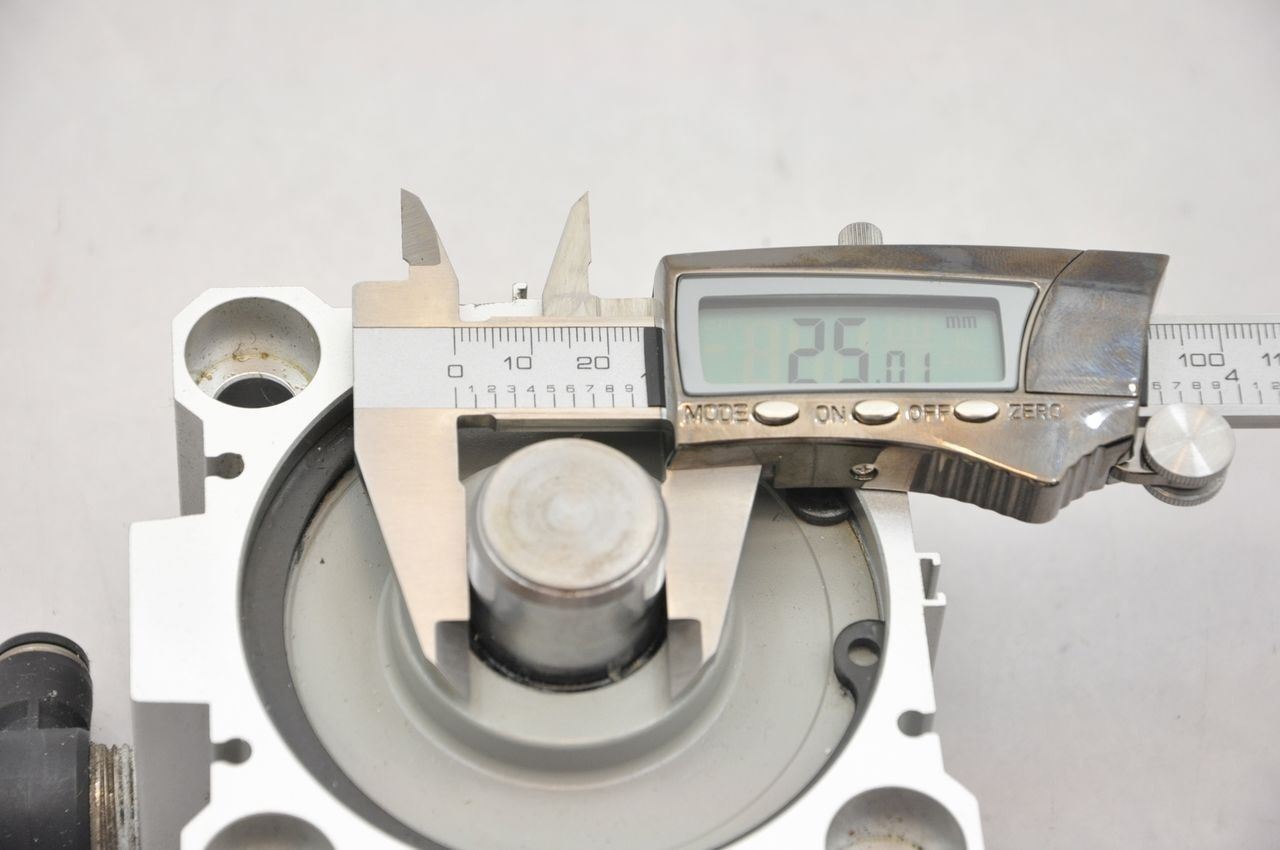 SMC Pneumatic Actuator 25mm Bore, 1mm Stroke