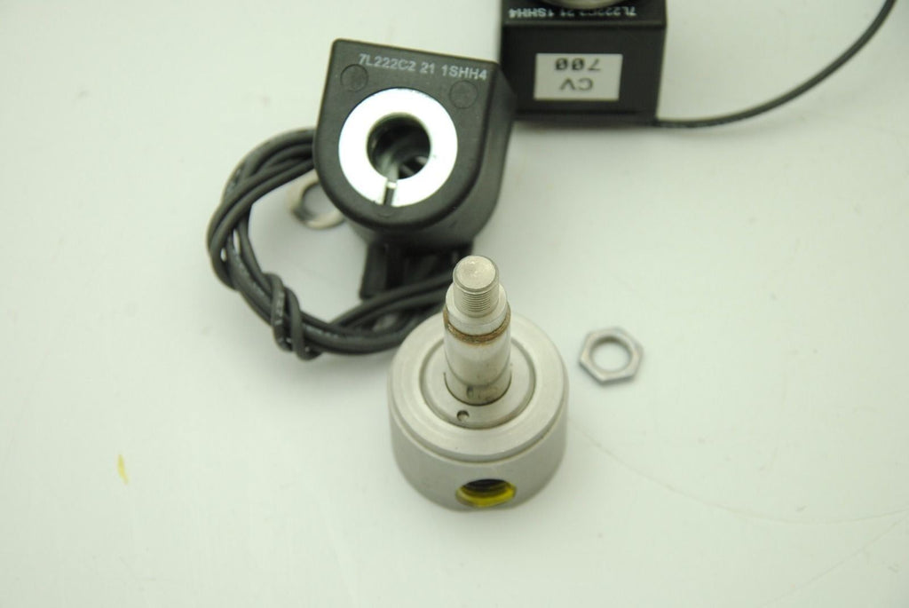 Parker 7L222C2-21-1SHH4, 1/4" Solenoid Valve, 24VDC, Lot of 2