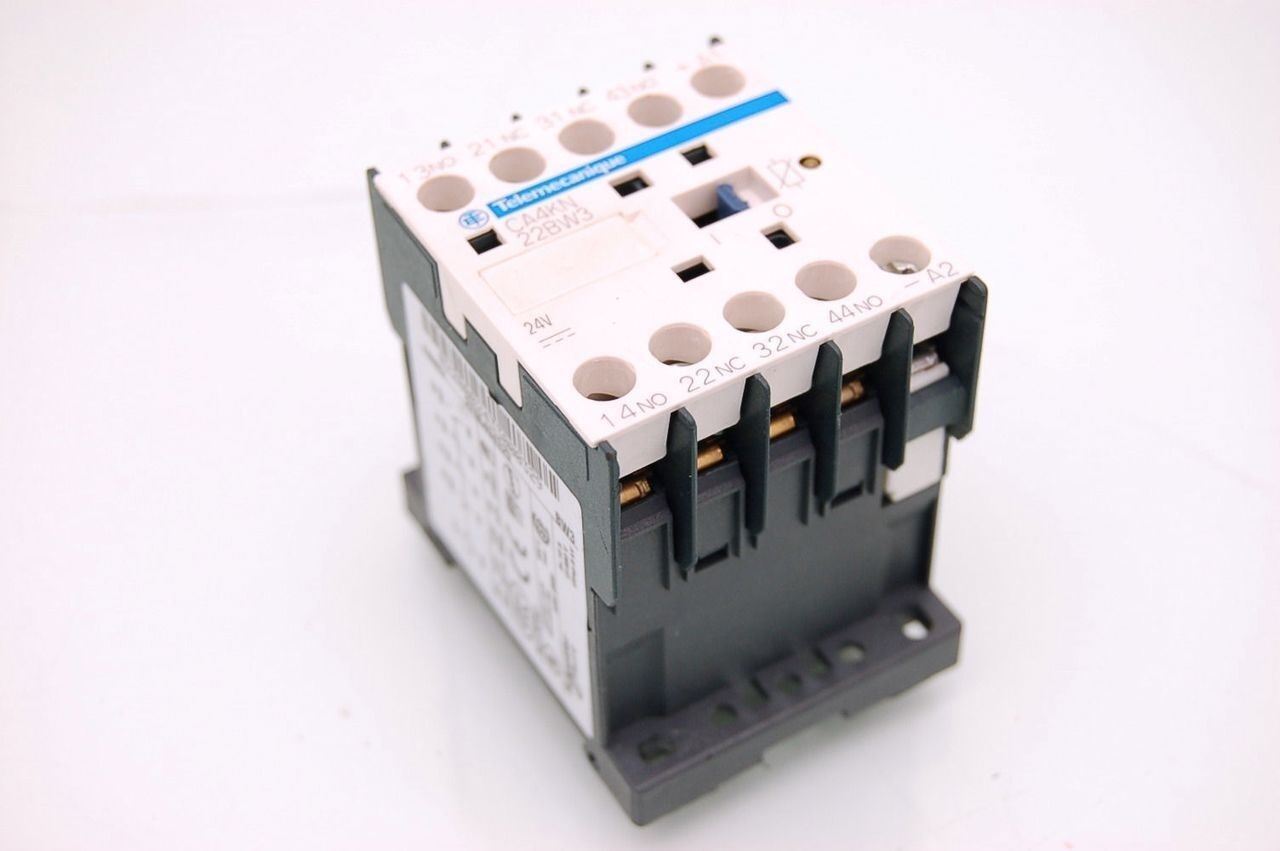 Telemecanique CA4KN Mini Contactor 40BW3 Lot of 4
