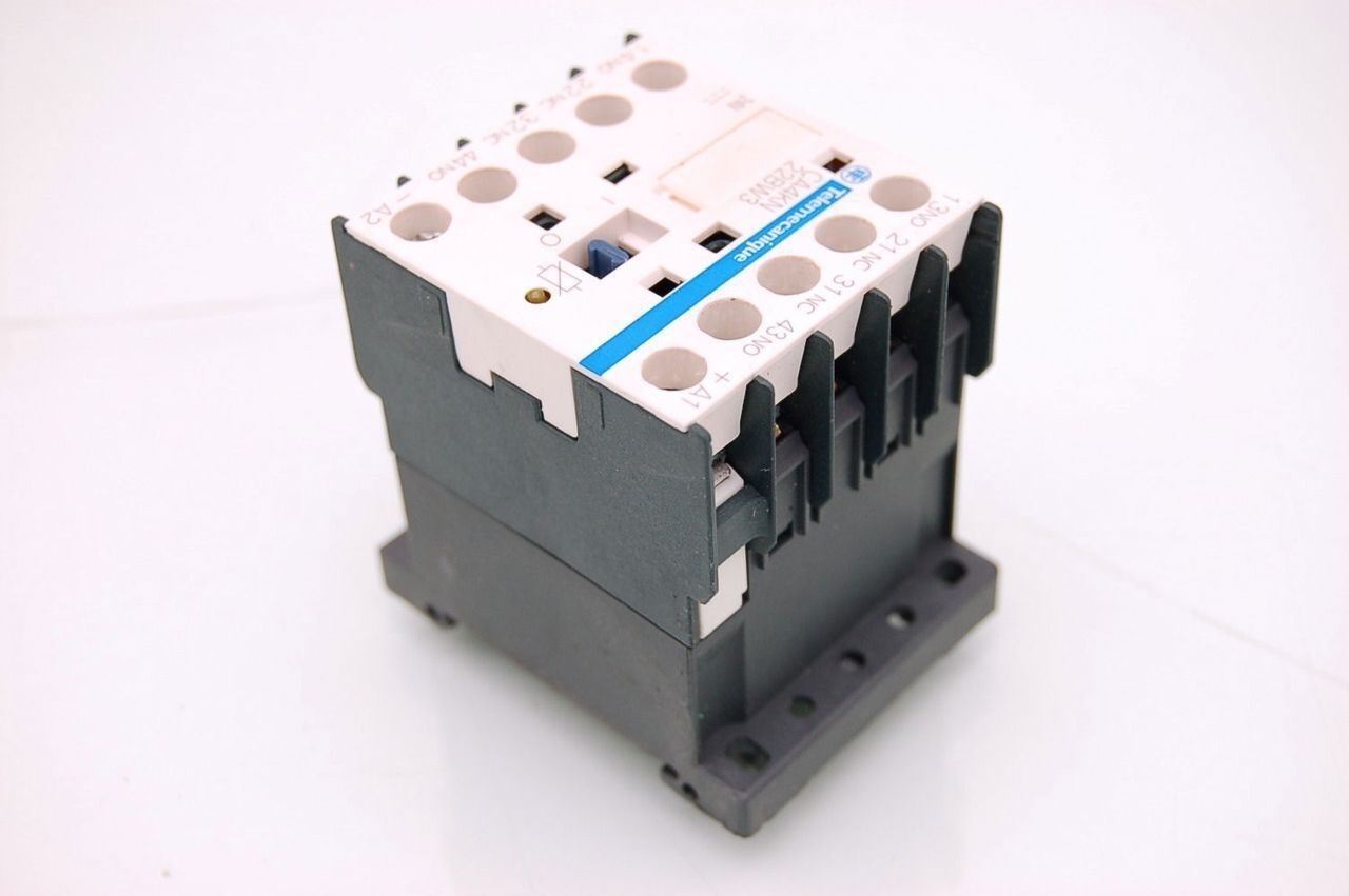Telemecanique CA4KN Mini Contactor 40BW3 Lot of 4