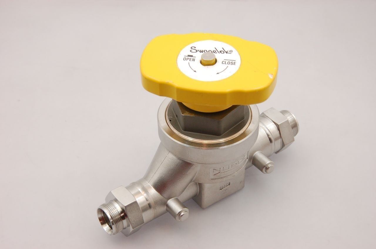 Swagelok Nupro 6L-LD16-AAXX-YW LD Series Diaphragm Valve, 3/4" Tube Connector