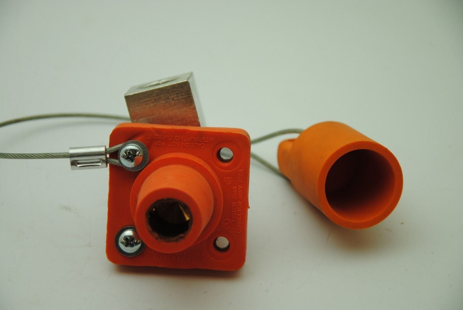 Leviton Single-Pole Female Receptacle, Orange, 5/8" ID