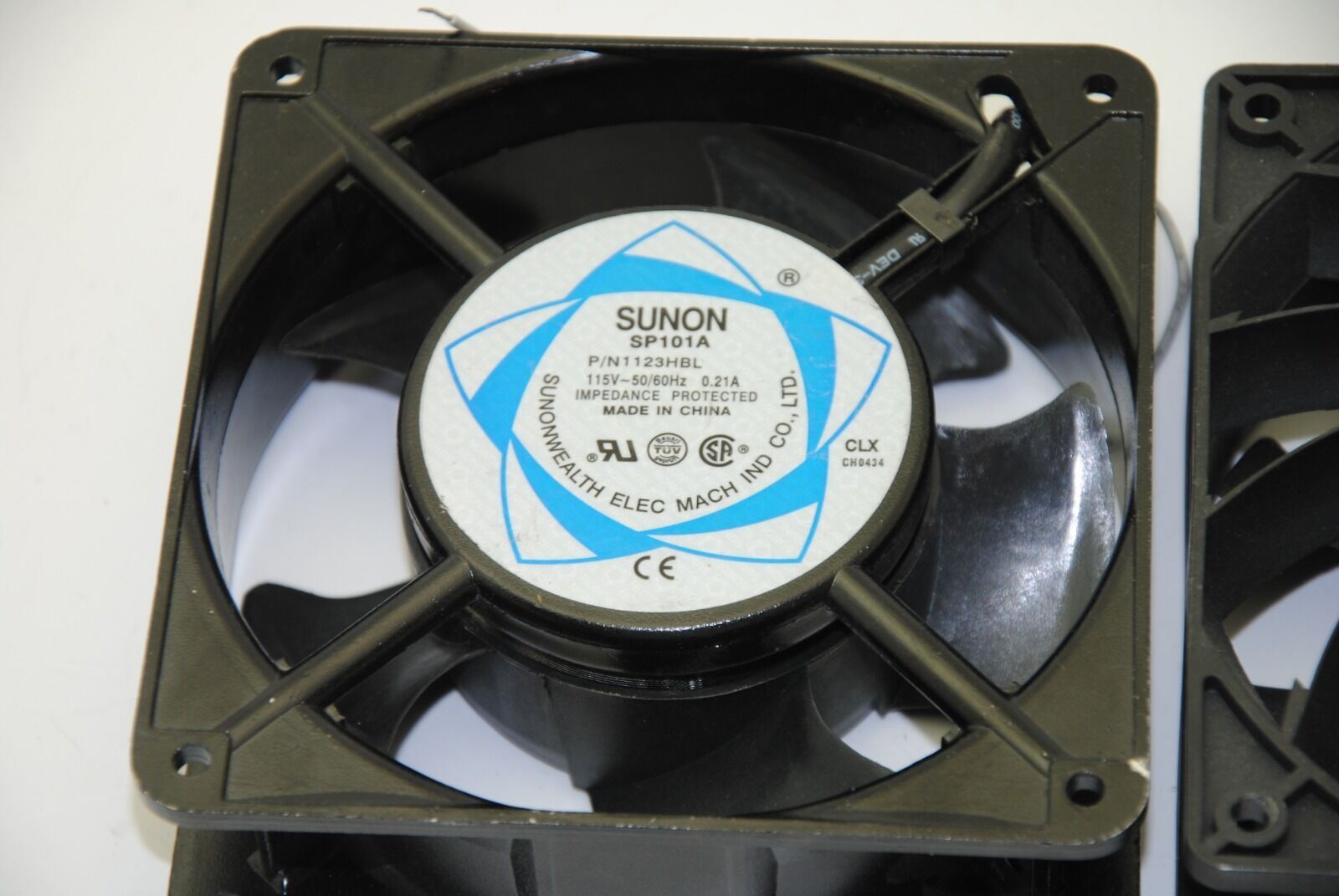 Delta FFB1224EHE, Case Fan DC24V 1.50A & Sunon SP101A Axial Fan 115V 0.21A