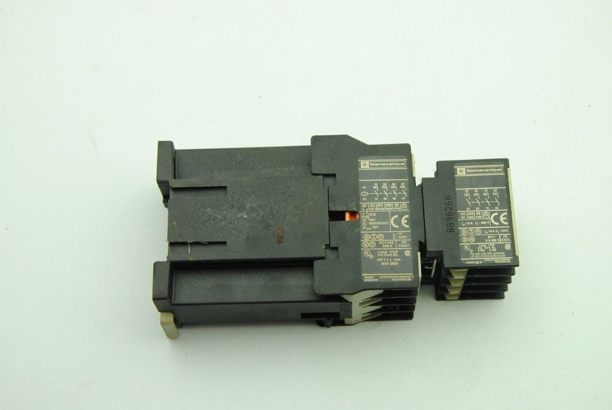 Telemecanique CA3 DN 40 Contactor w/ LA1 DN 40 Aux Contact Mount, 40A, 750V