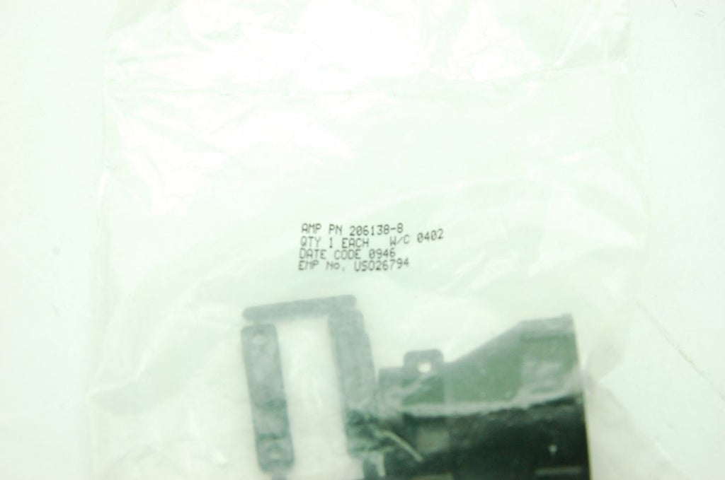 Amp 206138-8 Connectors Lot of 2