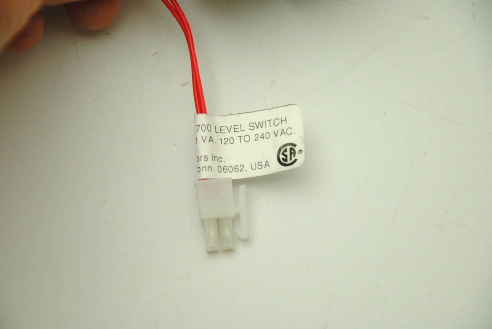 Gems Series LS-700 Level Switch #60241-NC-ON, 20VA 120-240VAC