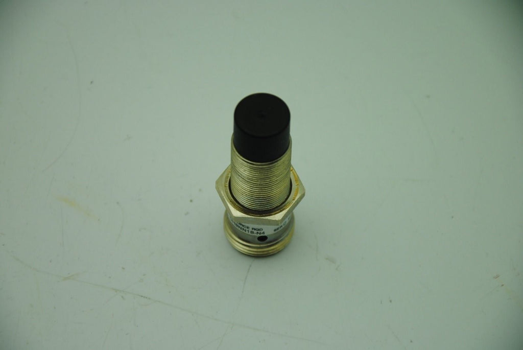 ALLEN-BRADLEY AB 872C-DH8NN18-N4, Proximity Sensor 10-30VDC 200mA