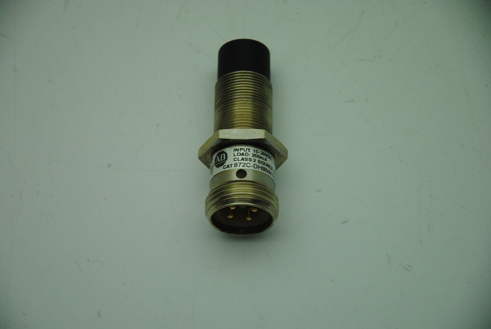 ALLEN-BRADLEY AB 872C-DH8NN18-N4, Proximity Sensor 10-30VDC 200mA