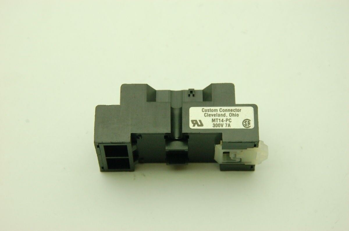 Custom Connector MT14-PC 300V 7A Relay Socket Lot of 11