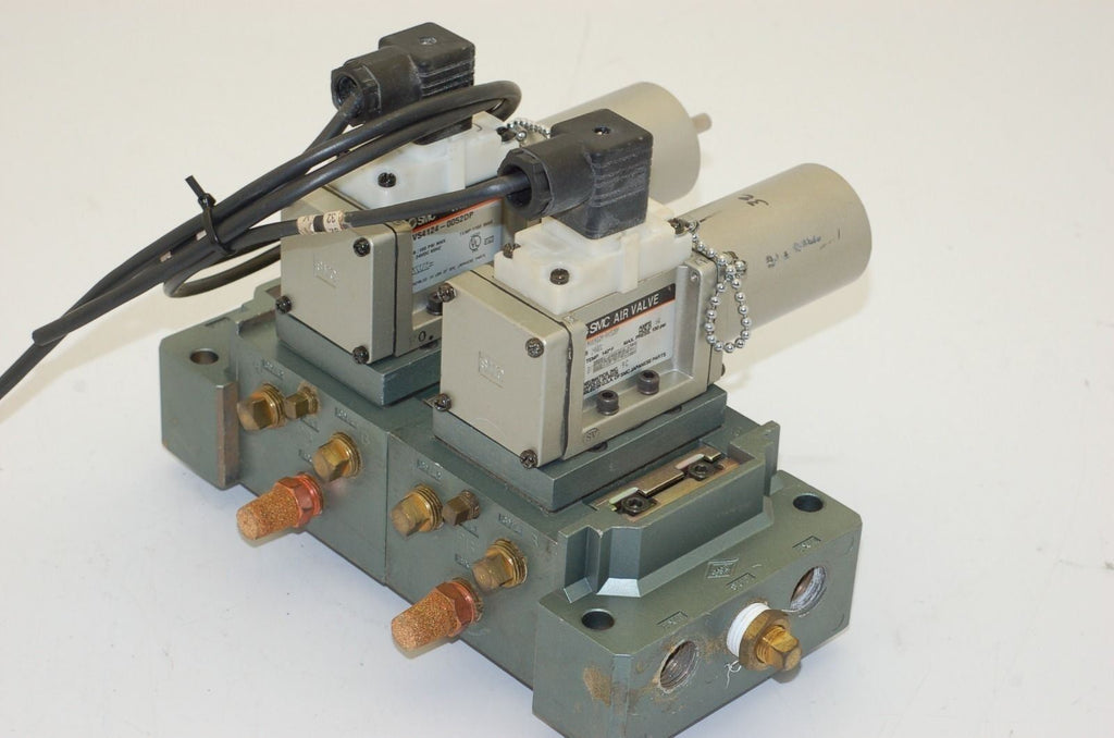 SMC Pneumatic Manifold,  NVS4124-0052DP Air Valve, 2-Position, 2-Valves