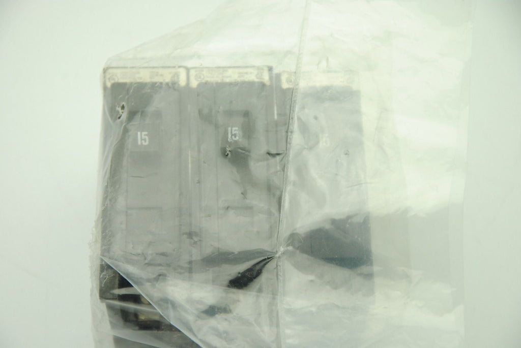 CUTLER-HAMMER QBHW1015, 1-Pole Circuit Breaker, 15A 120/240V, Lot of 3