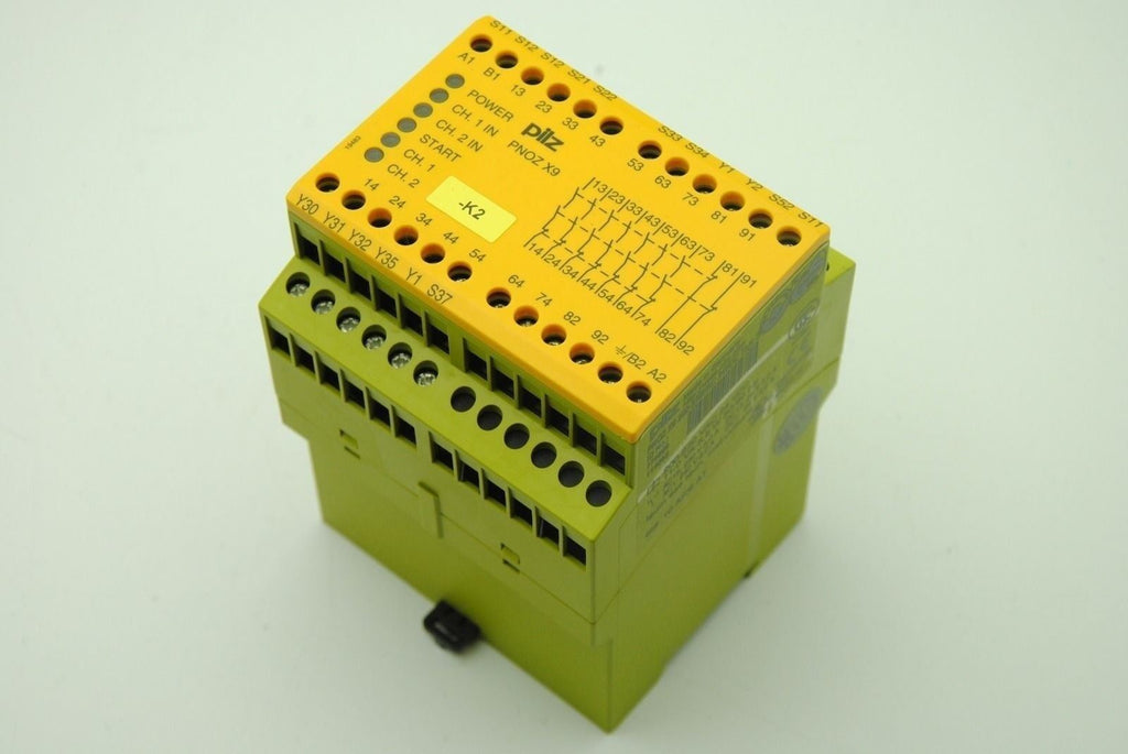 PILZ PN0Z X9 Safety Relay 200-230 VAC 24VDC