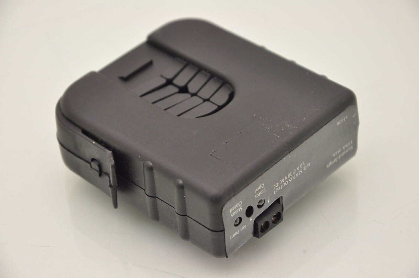 Veris Industries Hawkeye 908 adjustable trip