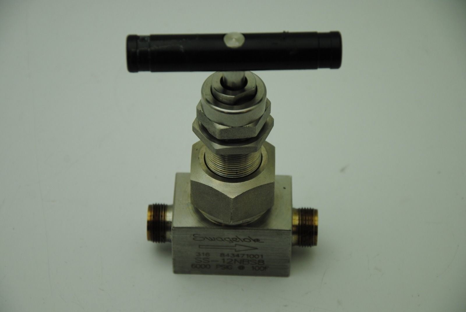 Swagelok SS-12NBS8, Severe Service Union Bonnet