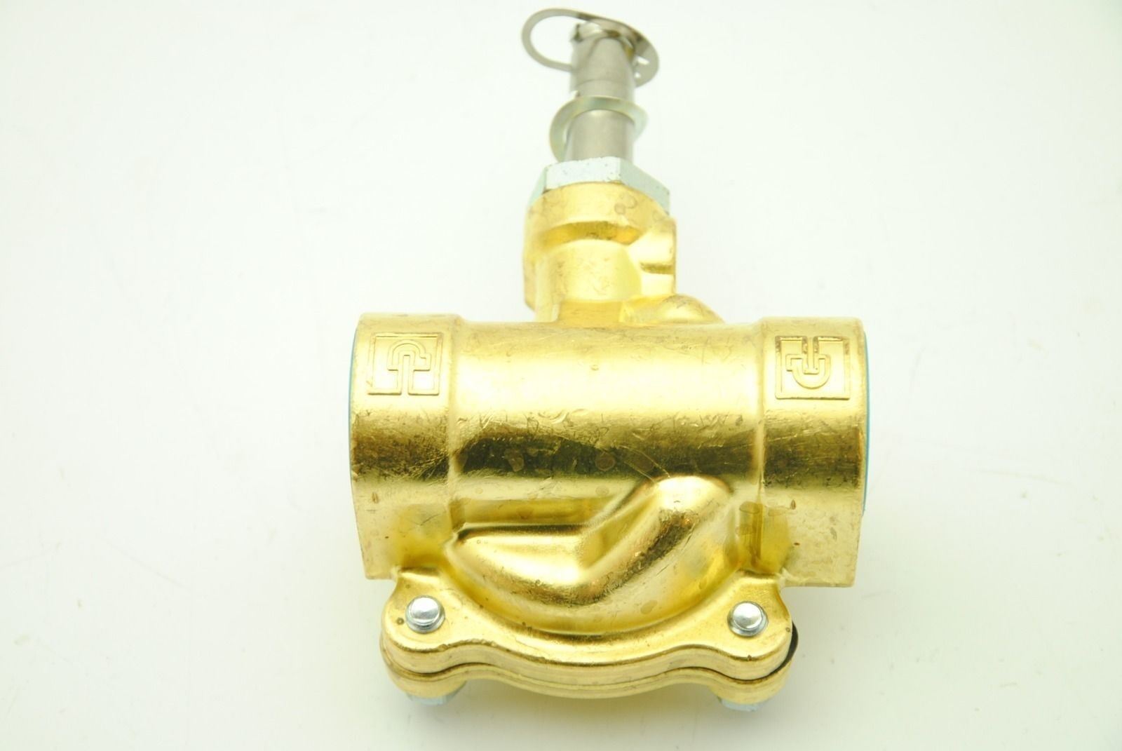 Parker U-16F24C2164A3F Gold Ring 2-Way Piloted Diaphragm Solenoid New
