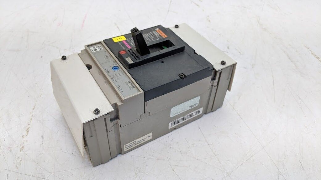 MERLIN GERIN Schneider NSF250H Circuit Breaker 600Y/347V 200A TM200DP Module