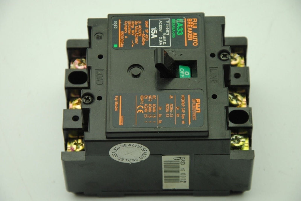 FUJI ELECTRONICS EA33 15A Auto Breaker